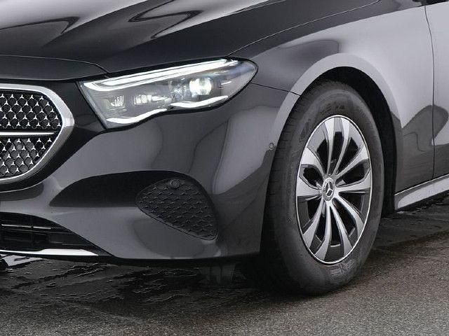 Gebraucht Mercedes E220 Avantgarde 197 PS (144 kW) 2024