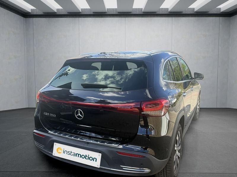 Gebraucht Mercedes EQA250 139 kW (190 PS) 2022 SUV