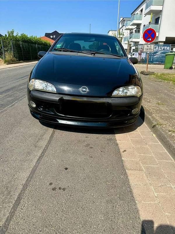 Schwarz Gebraucht 1998 Opel Tigra Coupé | 1.350 € (Fairer Preis) - Bild 1/4