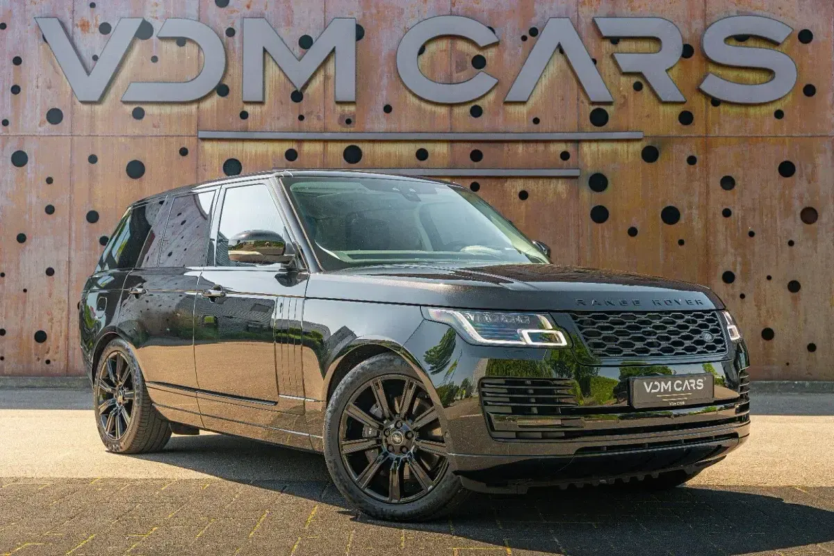 Gebraucht Land Rover Range Rover Vogue 525 PS (386 kW) 2019 Santorini black SUV