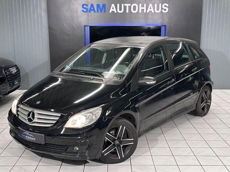 Gebraucht Mercedes B200 136 PS (100 kW) 2006 Schwarz Van / Kleinbus