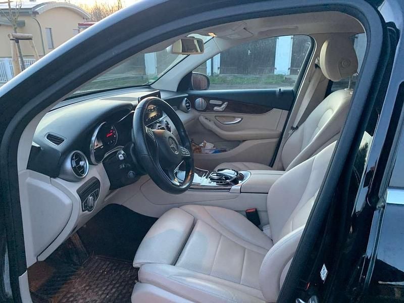Gebraucht Mercedes GLC300 245 PS (180 kW) 2018 Coupé