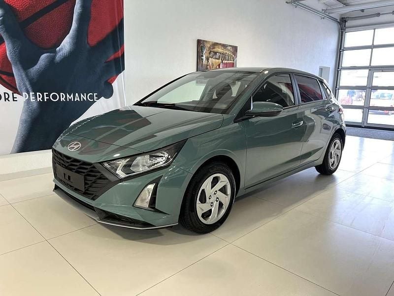 Mangrove green pearl Gebraucht 2024 Hyundai i20 GO! Kleinwagen | 17.990 € (Fairer Preis) - Bild 1/4