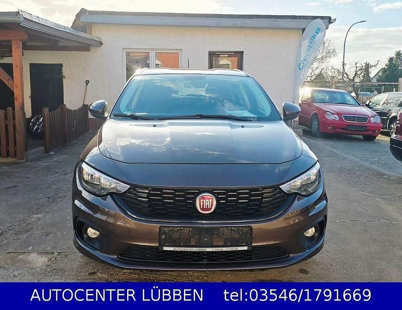 Gebraucht Fiat Tipo 95 PS (69 kW) 2020 Braun Kombi