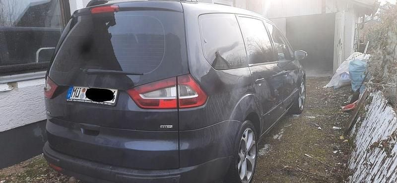 Gebraucht Ford Galaxy Trend 140 PS (102 kW) 2010 Schwarz Van / Kleinbus