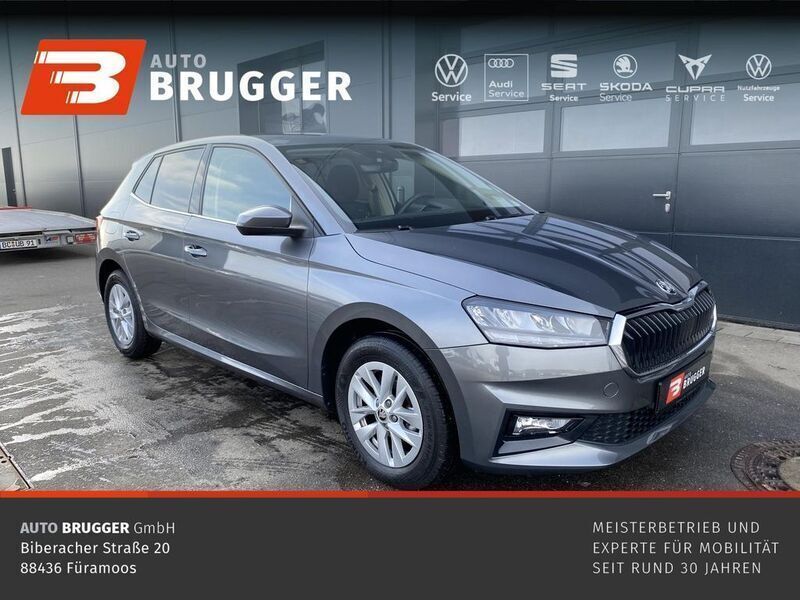 Grau (graphitegrau metallic) Neu 2025 Skoda Fabia Selection Limousine | 17.990 € (Guter Preis) - Bild 1/4