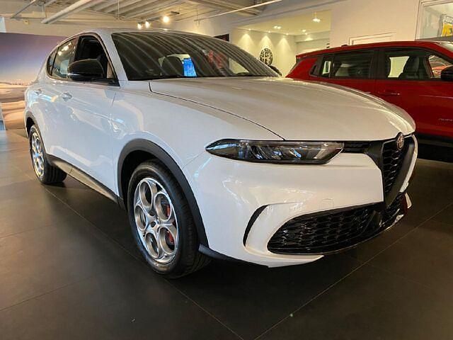 Gebraucht Alfa Romeo Tonale Sprint 131 PS (96 kW) 2024 Weiß SUV