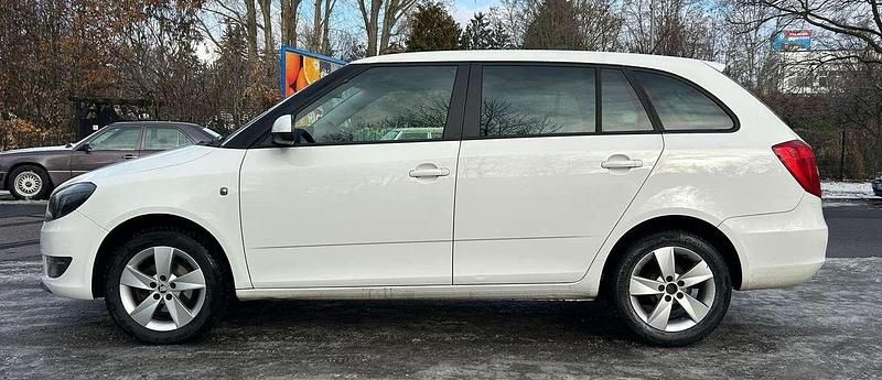 Gebraucht Skoda Fabia Ambition 86 PS (63 kW) 2014 Candyweiss Kombi