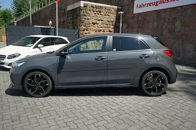 Gebraucht Kia Rio GT-Line 120 PS (88 kW) 2023 Perennialgraumet. Kleinwagen