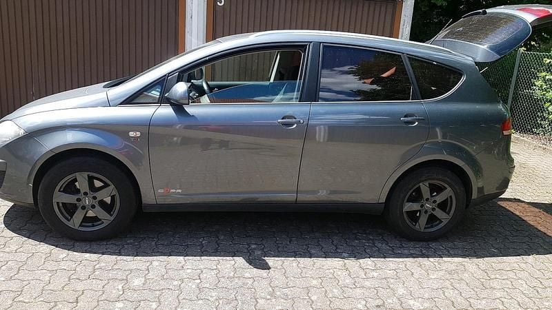 Gebraucht Seat Altea XL 140 PS (102 kW) 2012 Grün Van / Kleinbus