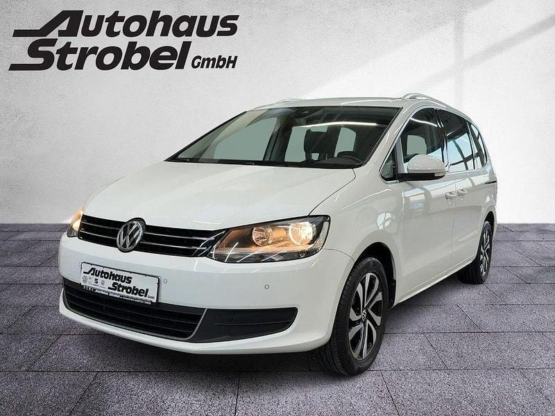 Gebraucht VW Sharan Active 150 PS (110 kW) 2021 Pure white Van / Kleinbus