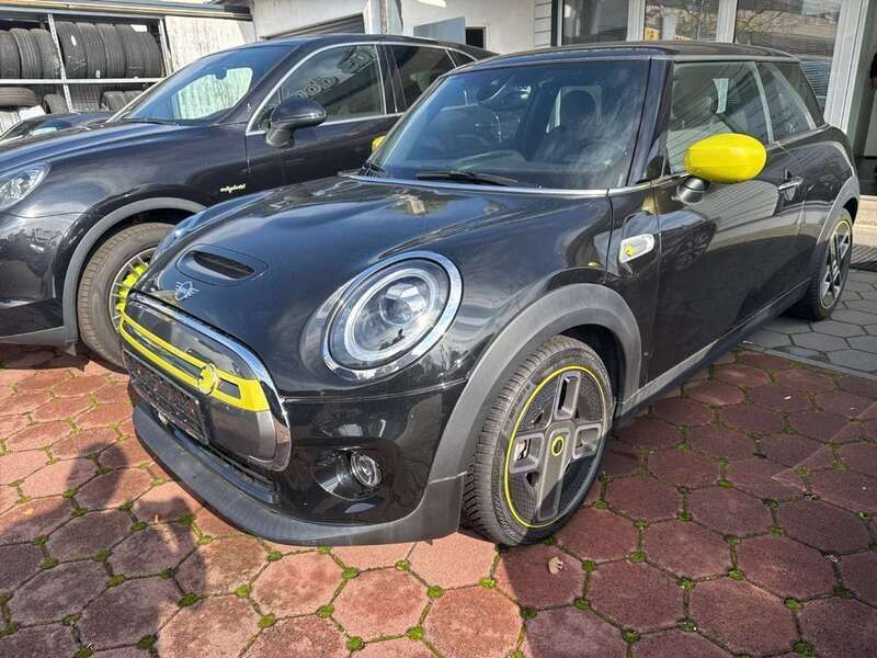 Schwarz Gebraucht 2020 Mini Cooper SE Kleinwagen | 14.500 € (Fairer Preis) - Bild 1/4