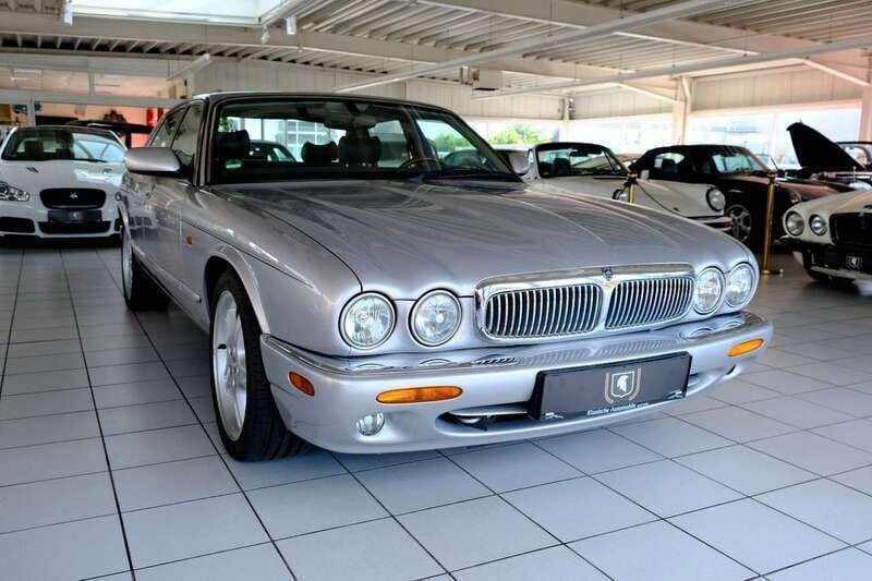 Silber Gebraucht 2001 Jaguar XJ8 Limousine | 13.900 € (Guter Preis) - Bild 1/3