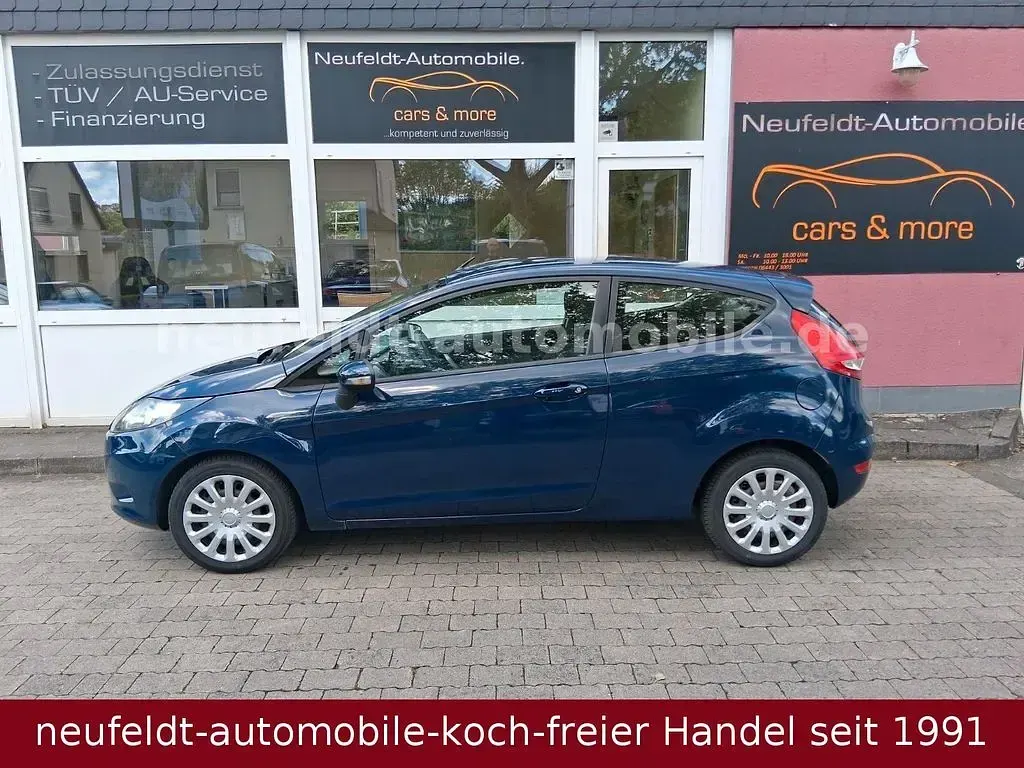 Usata Ford Fiesta Trend 60 CV (44 kW) 2010 Blu Utilitaria