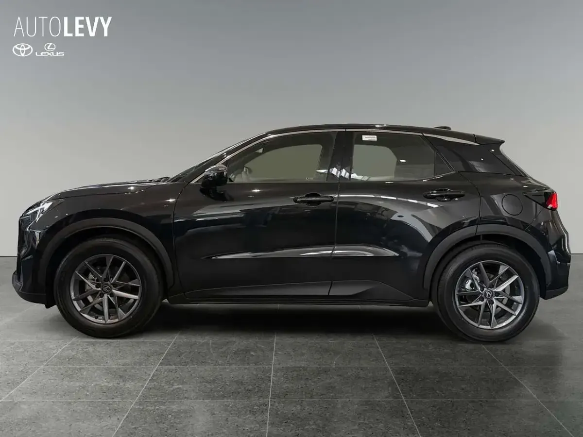 Neu Lexus LBX 136 PS (100 kW) 2026 Schwarz SUV