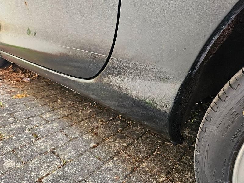 Second-hand Mazda MX5 110 CP (80 kW) 2004 Negru Cabrio