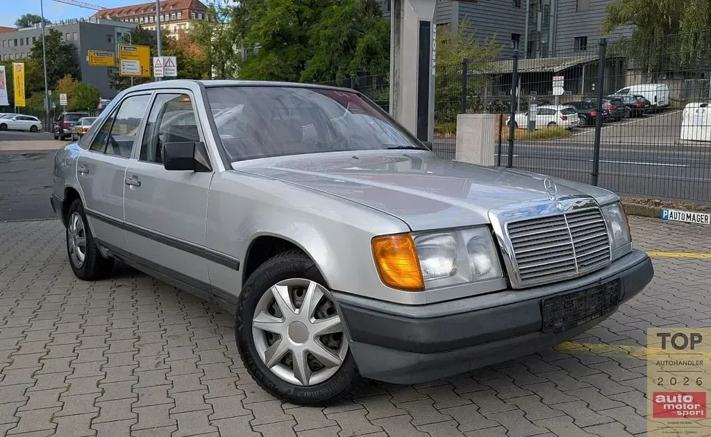 Gebraucht Mercedes 230 132 PS (97 kW) 1987 Grau Limousine