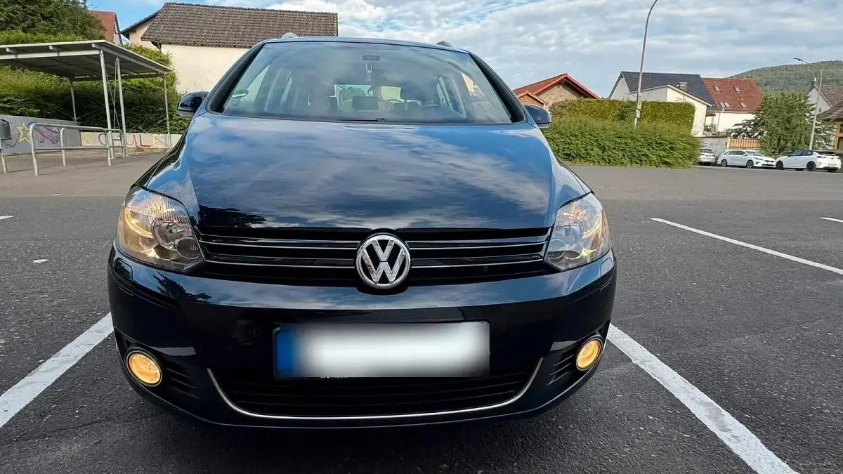 Gebraucht VW Golf VI Style 122 PS (89 kW) 2011 Schwarz Kleinwagen