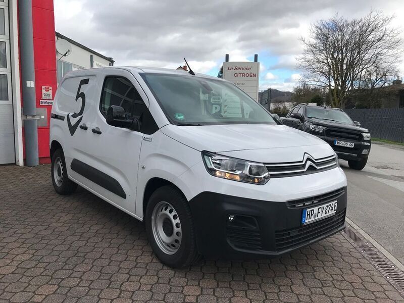 Gebraucht Citroën e-Berlingo 100 kW (136 PS) 2024 Lackierung weiss icy/deckende Van / Kleinbus