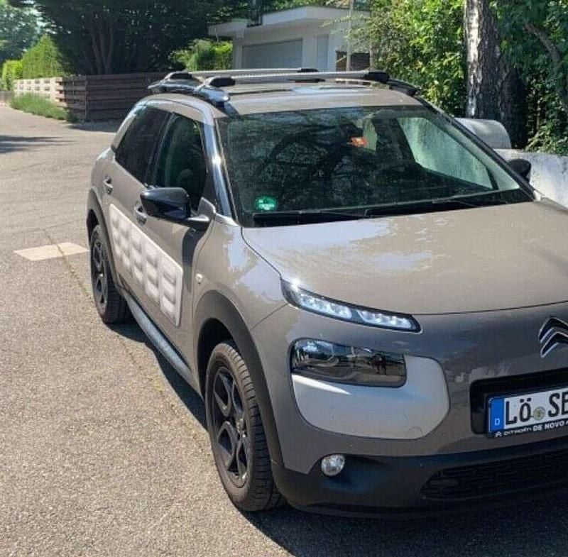Beige Gebraucht 2016 Citroën C4 Cactus PureTech Kleinwagen | 4.900 € (Superpreis) - Bild 1/4