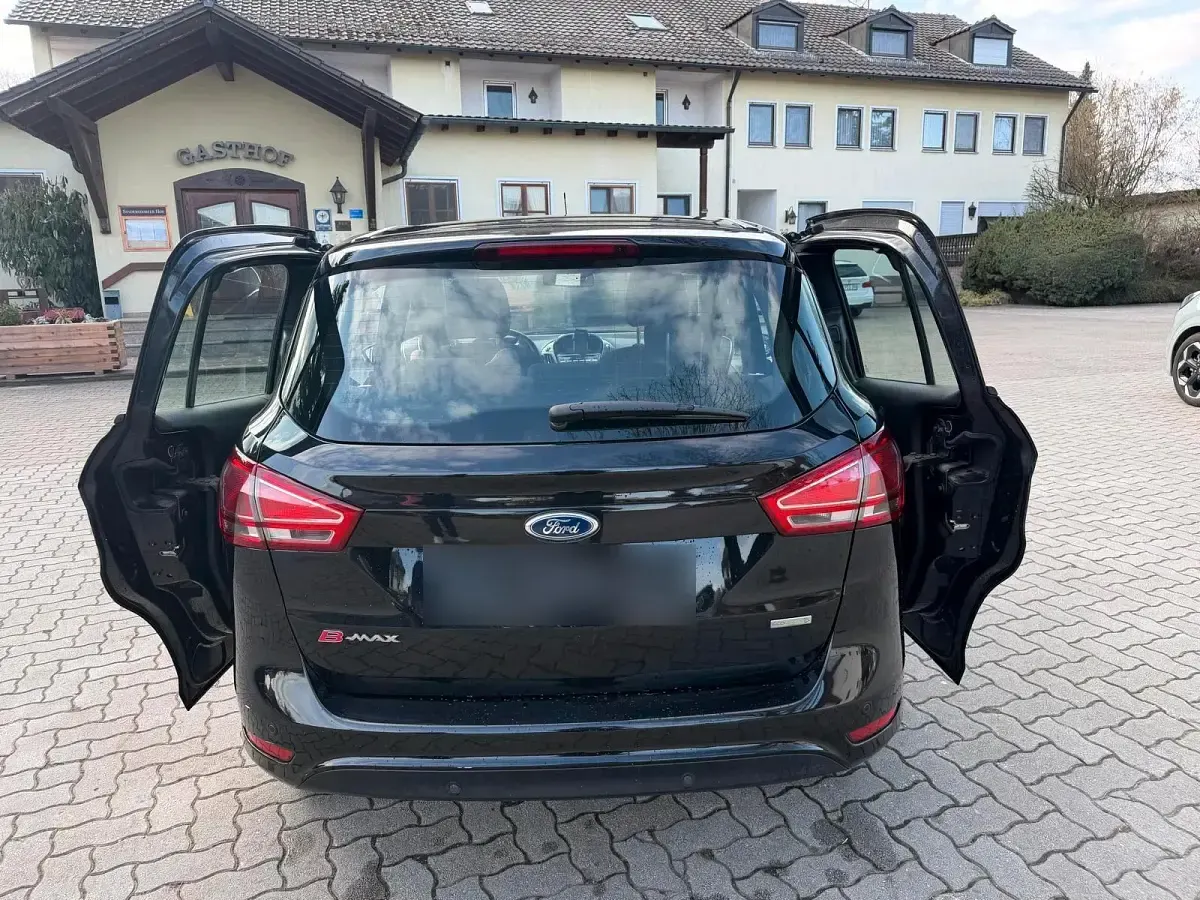 Gebraucht Ford B-MAX 74 PS (54 kW) 2014 Schwarz Van / Kleinbus