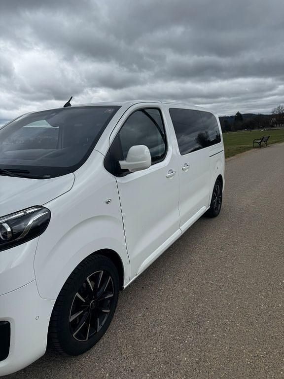 Gebraucht Toyota Proace Executive 177 PS (130 kW) 2021 Weiß Van / Kleinbus