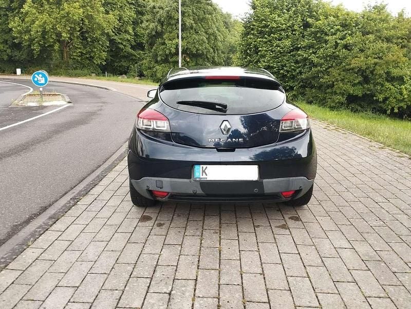 Gebraucht Renault Mégane Coupé Dynamique 110 PS (80 kW) 2010 Blau Coupé