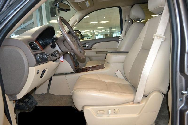 Gebraucht Chevrolet Tahoe LTZ 325 PS (239 kW) 2012 Grau SUV