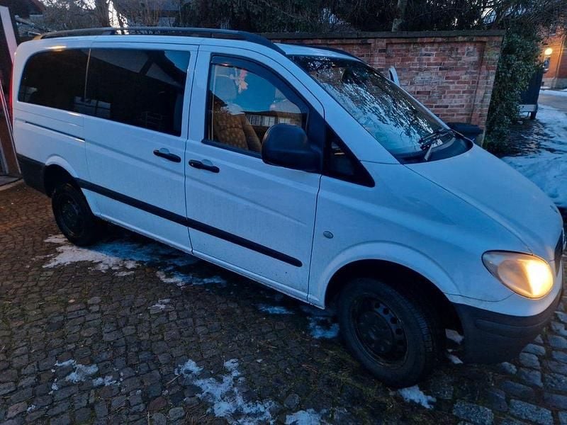 Weiß Gebraucht 2009 Mercedes Vito Van | 6.999 € (Superpreis) - Bild 1/4