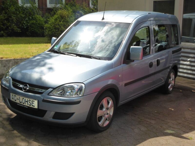 Blau Gebraucht 2005 Opel Combo Van / Kleinbus | 6.980 € - Bild 1/4