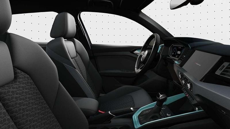 Neu Audi A1 116 PS (85 kW) 2026 Navarrablau metallic SUV