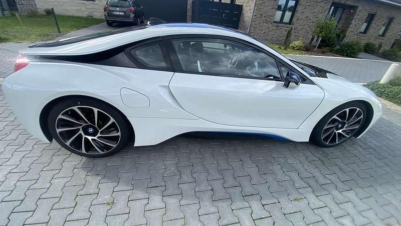 Gebraucht 2014 BMW i8 Pure Impulse Coupé | 49.999 € (Superpreis) - Bild 1/4