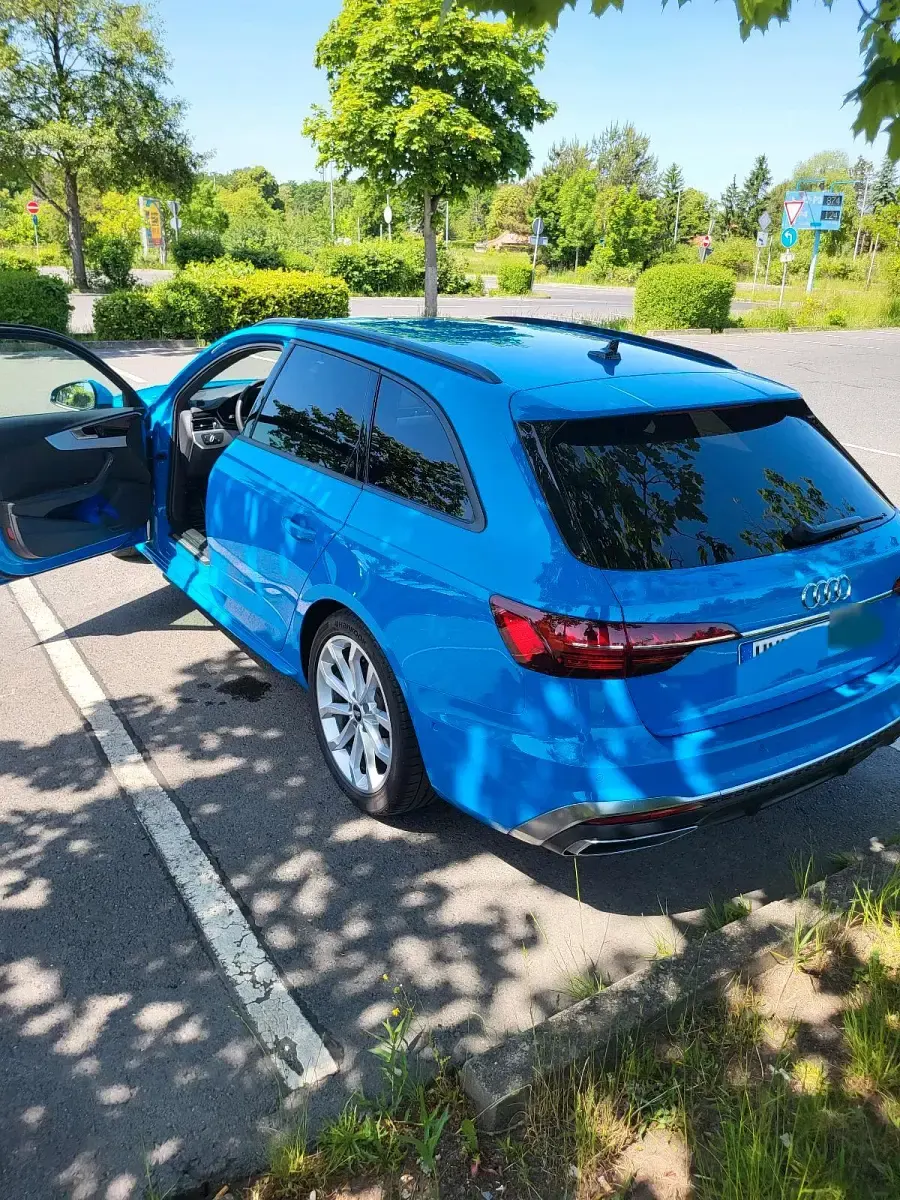 Gebraucht Audi A4 S-Line 204 PS (150 kW) 2021 Blau Kombi