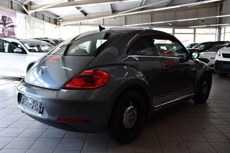 Gebraucht VW Beetle Design 105 PS (77 kW) 2012 Grau Kleinwagen
