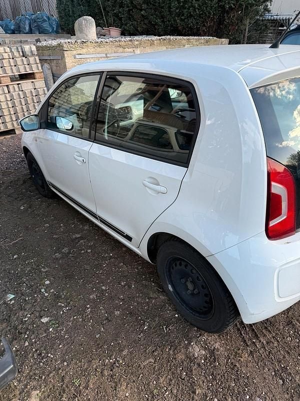 Gebraucht VW up! 75 PS (55 kW) 2016 Weiß Kleinwagen