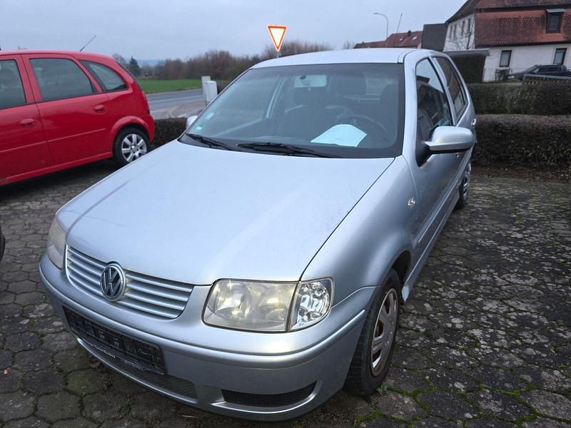 Gebraucht VW Polo 60 PS (44 kW) 2001 Grau Limousine