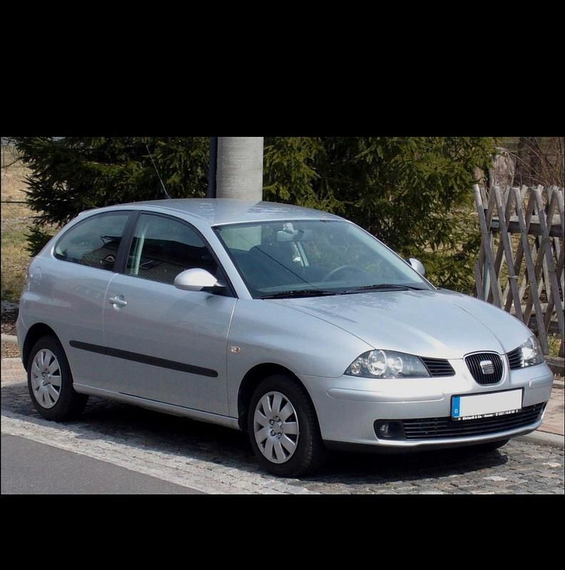 Silber Gebraucht 2006 Seat Ibiza Kleinwagen | 650 € (Guter Preis) - Bild 1/3