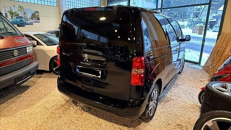 Gebraucht Peugeot Traveller Allure 177 PS (130 kW) 2020 Schwarz Van / Kleinbus