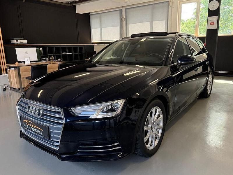 Blau Gebraucht 2017 Audi A4 Sport Limousine | 18.999 € (Fairer Preis) - Bild 1/4