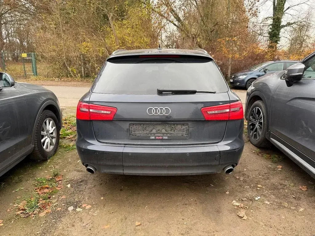 Gebraucht Audi A6 Sport 190 PS (139 kW) 2014 Blau Kombi