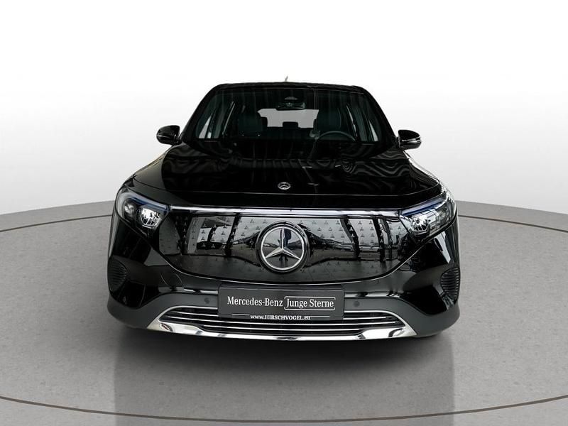 Gebraucht Mercedes EQB300 Progressive 167 kW (228 PS) 2024 Metalliclack kosmosschwarz SUV