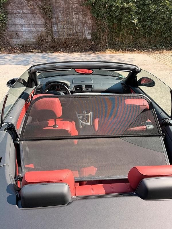 Gebraucht BMW 118 Cabriolet 142 PS (104 kW) 2009 Schwarz Cabrio