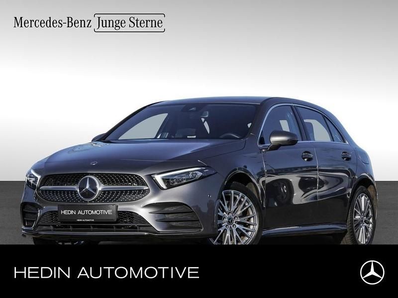 Szary Gebraucht 2021 Mercedes A250 AMG Limousine | 27.870 € (Fairer Preis) - Bild 1/4