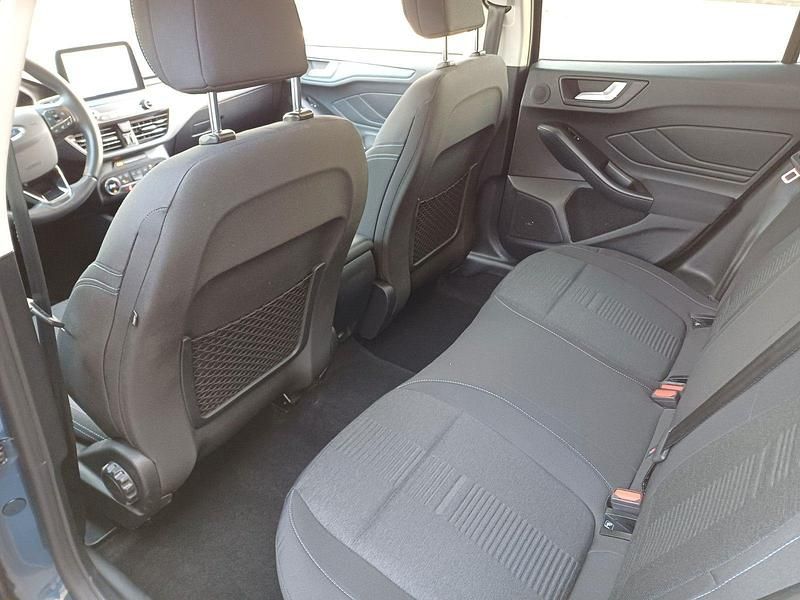 Usata Ford Focus Active 155 CV (114 kW) 2020 Blu Station wagon