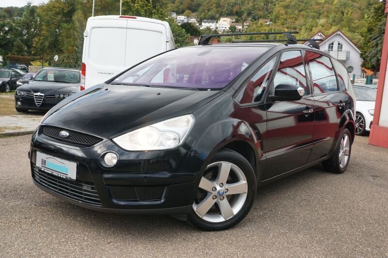 Gebraucht Ford S-MAX Titanium 140 PS (102 kW) 2009 Schwarz Van / Kleinbus