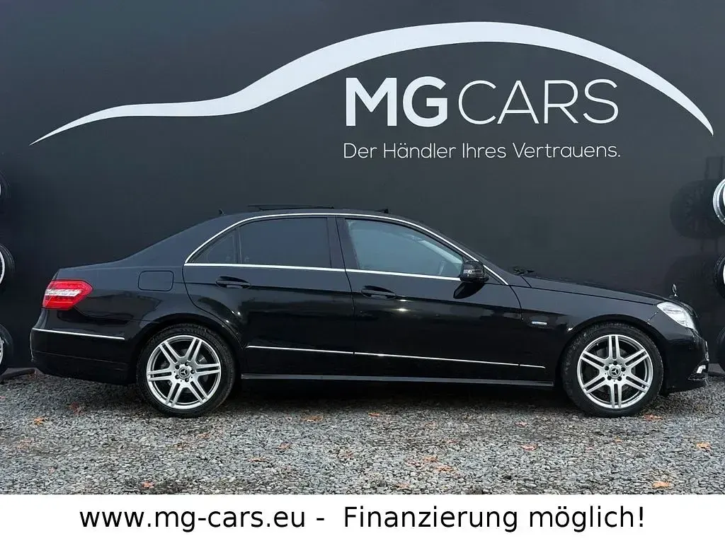 Gebraucht Mercedes E350 Avantgarde 292 PS (214 kW) 2010 Obsidianschwarz Limousine
