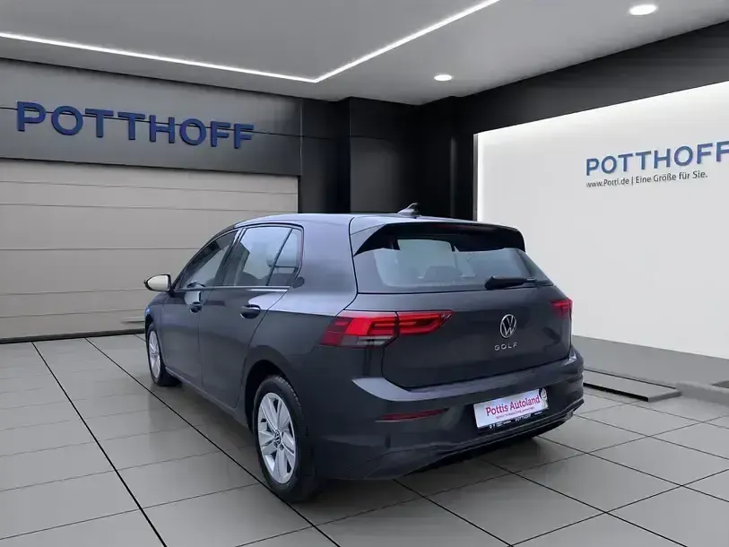 Gebraucht VW Golf VII Life 116 PS (85 kW) 2020 Grau Kleinwagen