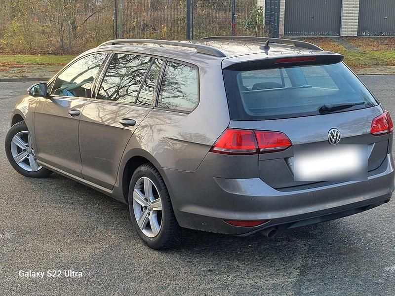 Gebraucht VW Golf VII Comfortline 110 PS (80 kW) 2015 Grau Kombi