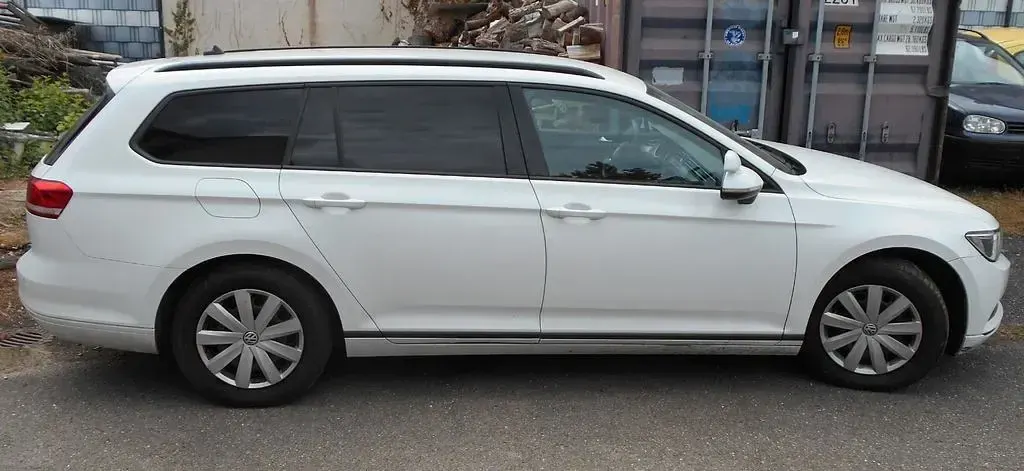 Gebraucht VW Passat Comfortline 190 PS (139 kW) 2016 Weiß Kombi
