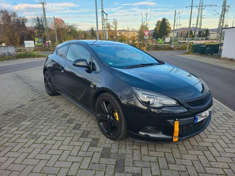 Schwarz Gebraucht 2013 Opel Astra GTC OPC Coupé | 7.200 € (Fairer Preis) - Bild 1/4